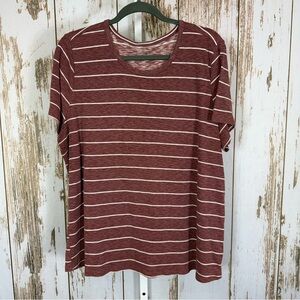 Maurices Burgundy and White Ribbed Striped Tee. Size 3X. Good used condition!